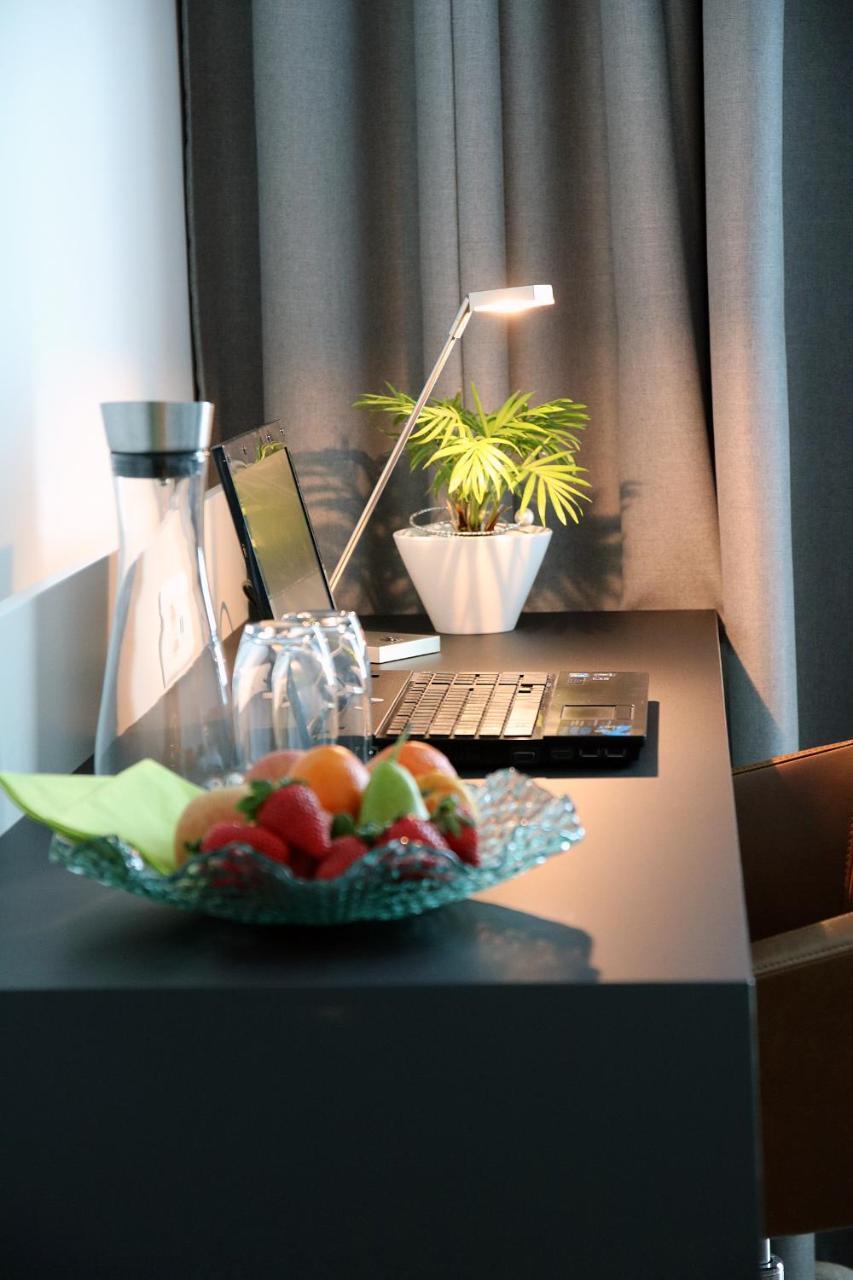Self Check-In Hotel Von Rotz Wil Exteriör bild